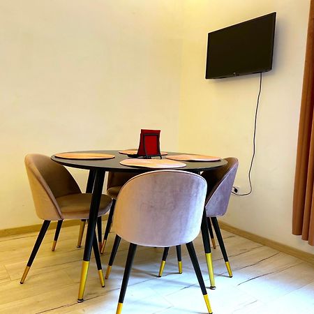N24 Apartments By Small Home บูดาเปสต์ ภายนอก รูปภาพ