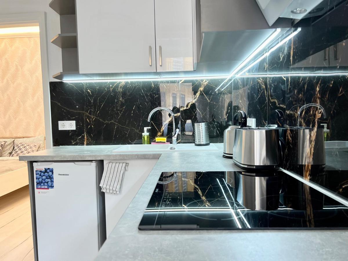 N24 Apartments By Small Home บูดาเปสต์ ภายนอก รูปภาพ