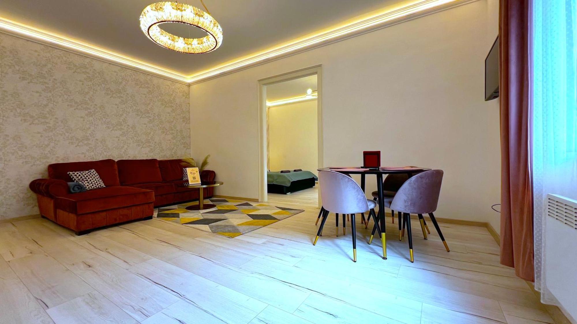 N24 Apartments By Small Home บูดาเปสต์ ภายนอก รูปภาพ